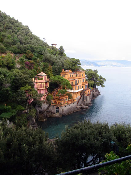 Travel in Portofino, Italy by car.