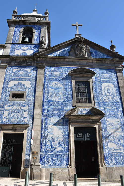 Capela das Almas, a chapel in the city of Porto.