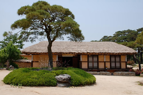 Traditional guesthouse South Korea hanok.