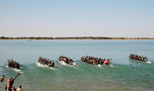 Boat race on the Niger.