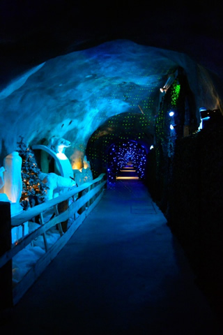 Tunnel to Santa's House