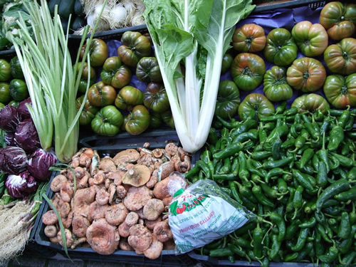 Fresh market vegetables in Longrano.