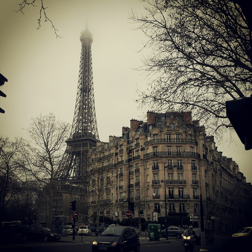Travel writers try to write orignally, even about familiar subjects such as the Eiffel Tower.