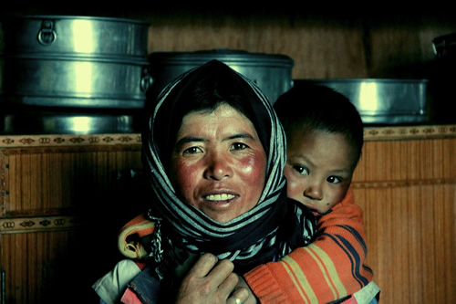 Woman and child in Ladakh.
