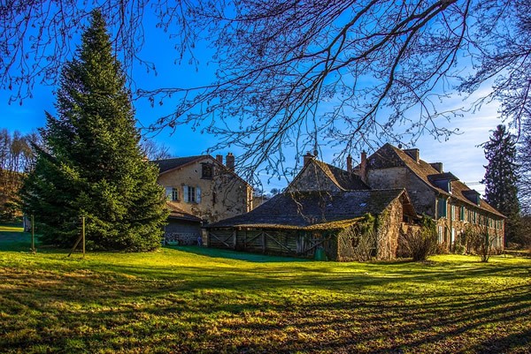 Country Vacation Home Rentals in France.