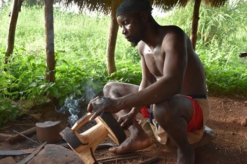 Dowayo blacksmith / woodworker