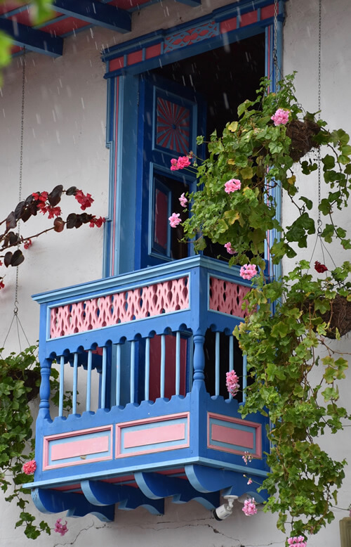 Colonial Salento balcony