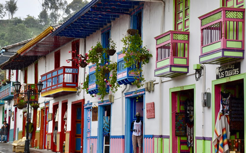 Colonial Salento street and houses