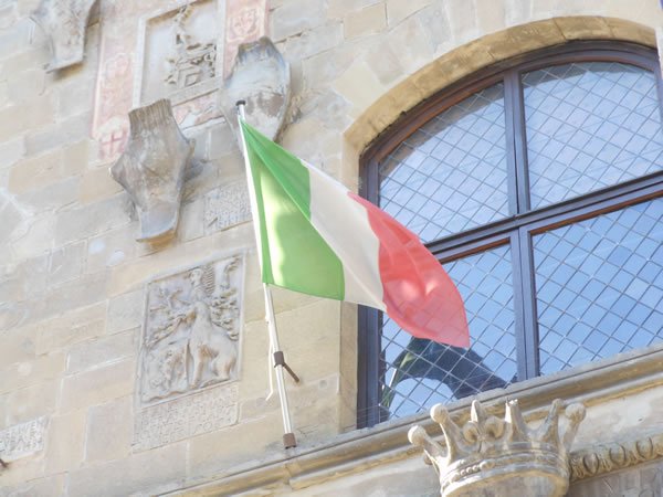 The tricolore Italian flag