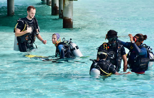 Diving school of Adaaran Club Rannalhi in the Maldives