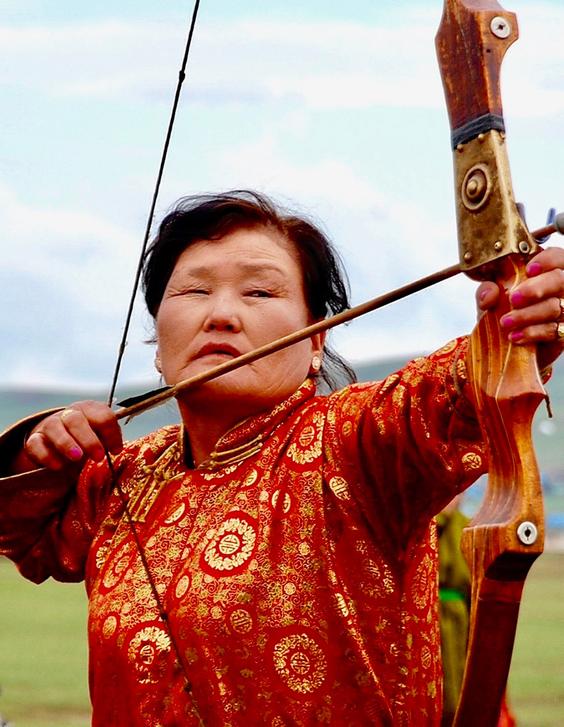 Mongolian woman archer