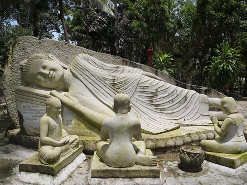 Buddhist statues in Cambodia