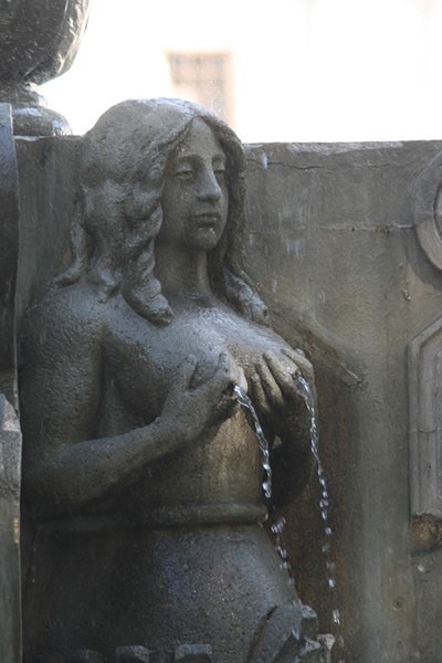 Mother Earth fountain in Antigua.