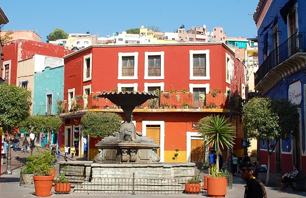 Plaza del Baratillo in Guanajuato.