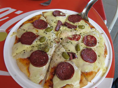 Pizza Calabresa in Argentina