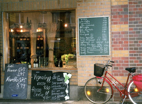 Wine Shop in Berlin on Bergmanstrasse