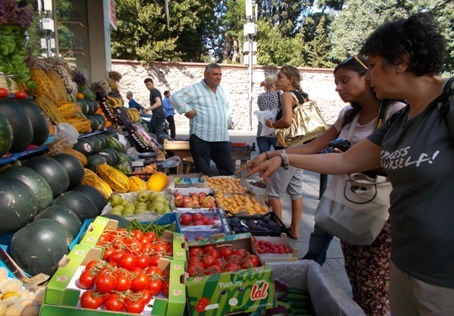 Cookistan cooking school in Istanbul. The restaurant owner Aysin at the market.