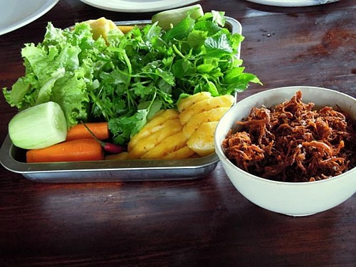 Papaya salad with all ingredients made in Sapa