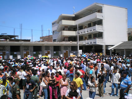 Volunteering as an election observer in Ecuador