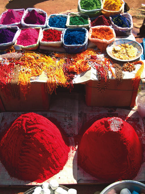 Powders for Hampi festival in India